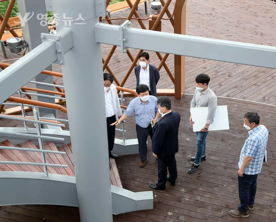 홍인성 인천 중구청장, ‘용유 하늘전망대’현장 점검 나서